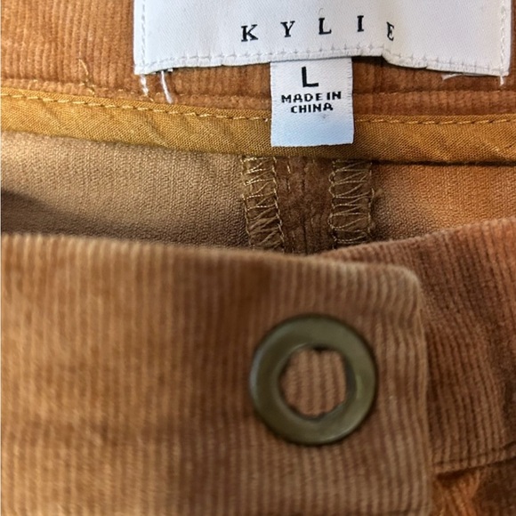 Kendall & Kylie Tan Corduroy Maxi Skirt - Picture 3 of 5